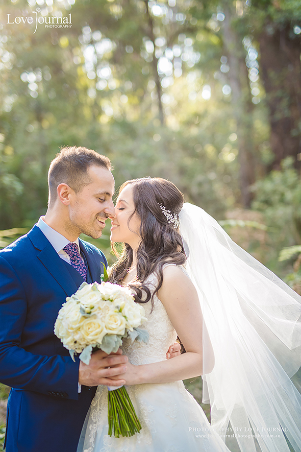 Melbourne-wedding-Photography-at-Poet's-lane-receptions